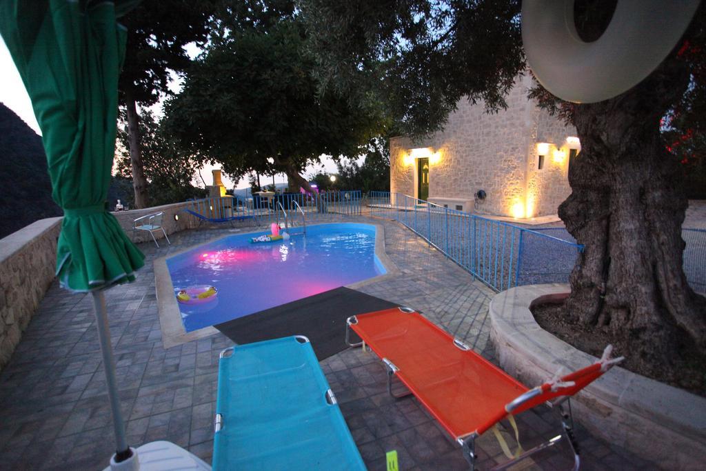 Villa Athina Argiroupolis Bilik gambar